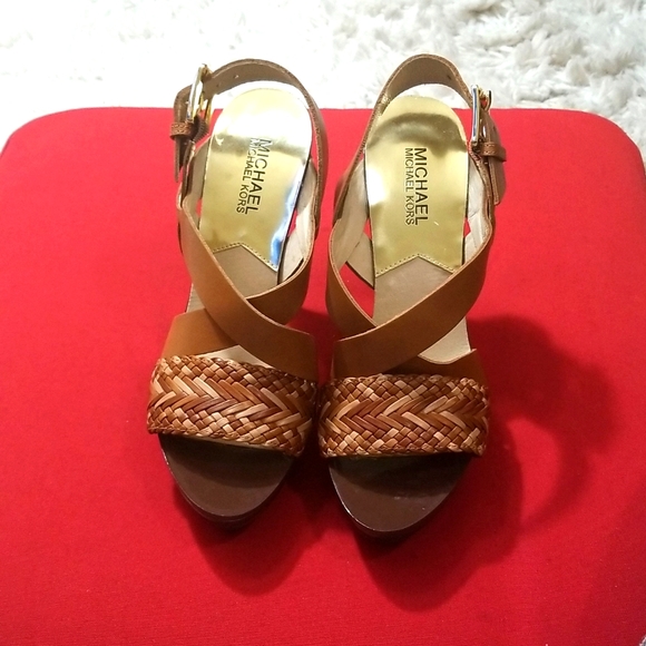 MICHAEL KORS SANDALS - Picture 2 of 12